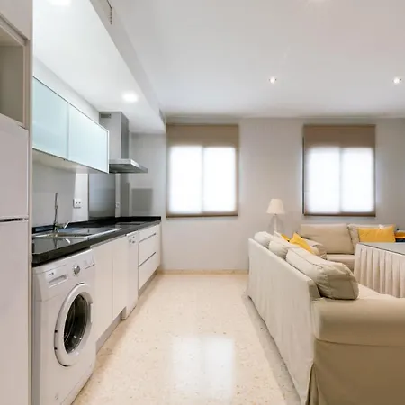 Apartment Behouse Reyes Catolicos Seville