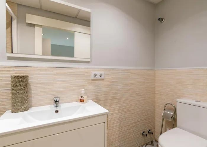 Behouse Reyes Catolicos Apartament